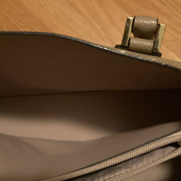 Michael Kors Purse - Picture 5 of 13